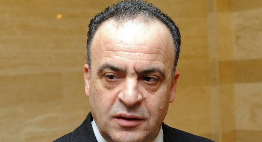 Syrie: Le Premier ministre limogé.