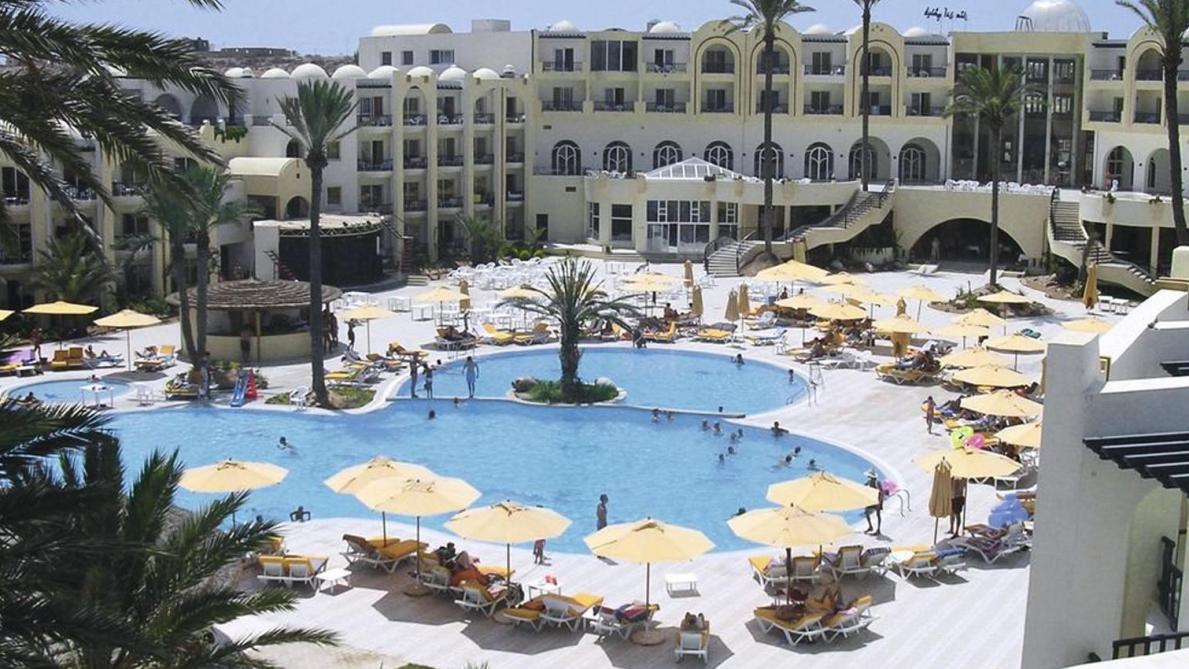 La Tunisie annule la quarantaine obligatoire dans les hôtels.