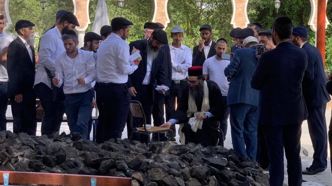 Plus d’un million de juifs à travers le monde ont suivi la prière spéciale et exceptionnelle du rabbin Yosef Yoshiyahu Pinto