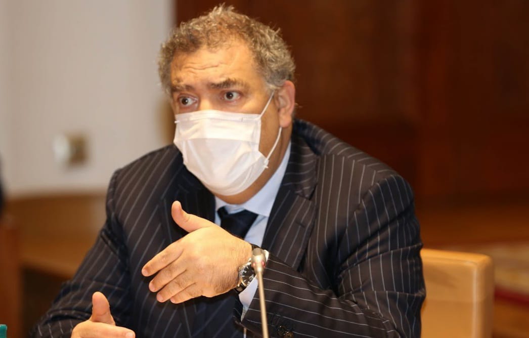 Chambre des représentants. Le projet de loi organique n°04.21 propose des circonscriptions régionales au lieu de la nationale, précise Laftit