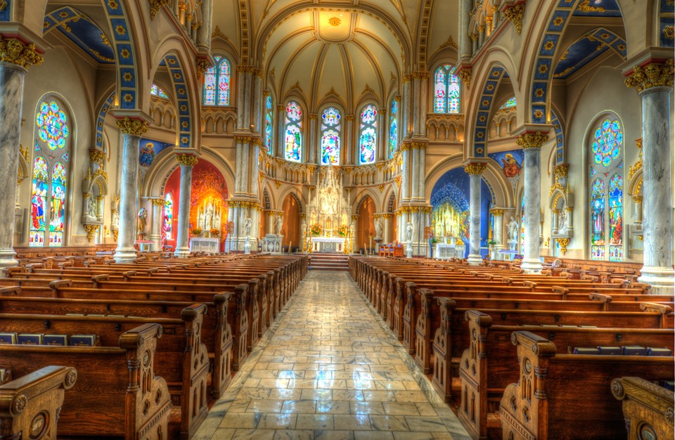 Grande Bretagne: L'église catholique polonaise à Balham enfreint les restrictions liées à la pandémie