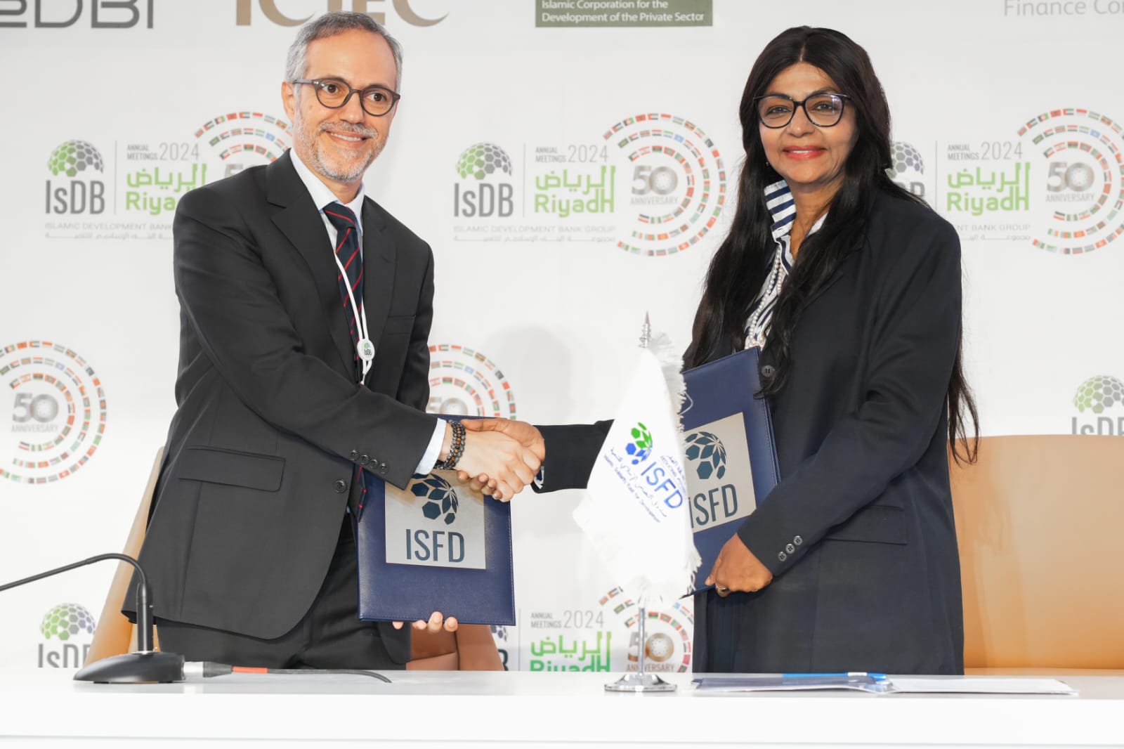 ISDB ET ISFD SIGNENT UN PROTOCOLE D’ACCORD AVEC INNOVX POUR SOUTENIR L'AGRO-BUSINESS EN AFRIQUE !