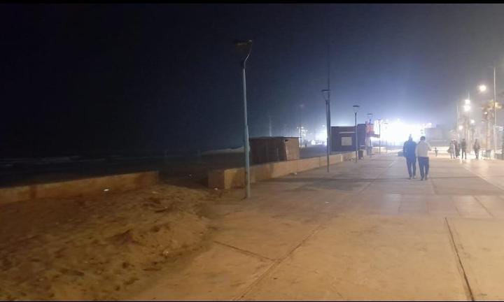 Le front de mer de Mahdia plongé dans l&rsquo;obscurité et envahi par des chiens errants… Bouras est devenu un lointain souvenir.