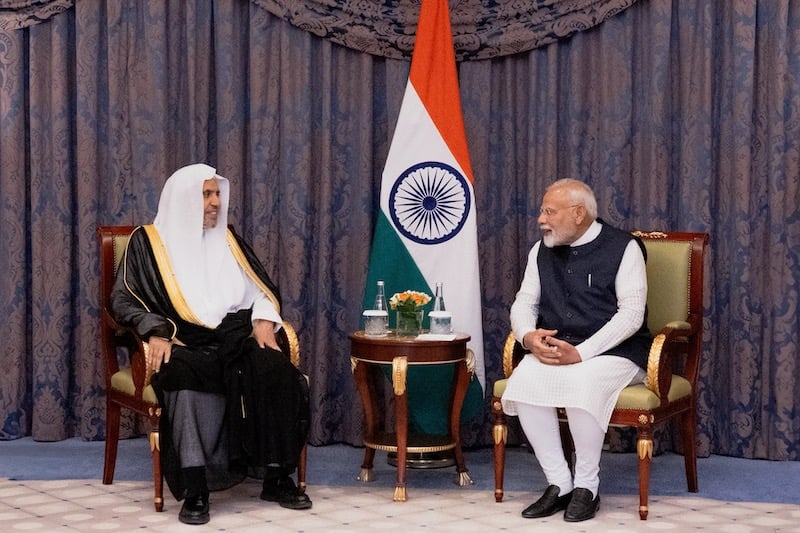 Al-Issa rencontre le Premier ministre indien