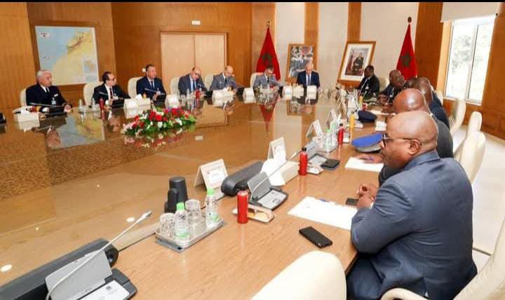 Le Maroc et la Côte d&rsquo;Ivoire signent un accord de coopération militaire pour renforcer le partenariat stratégique.