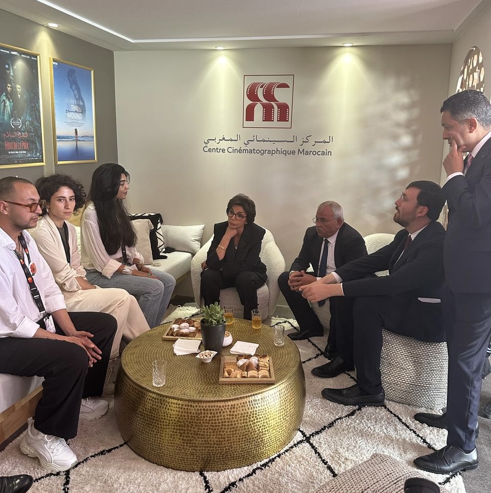La ministre de la Culture française visite le pavillon marocain au Festival de Cannes.