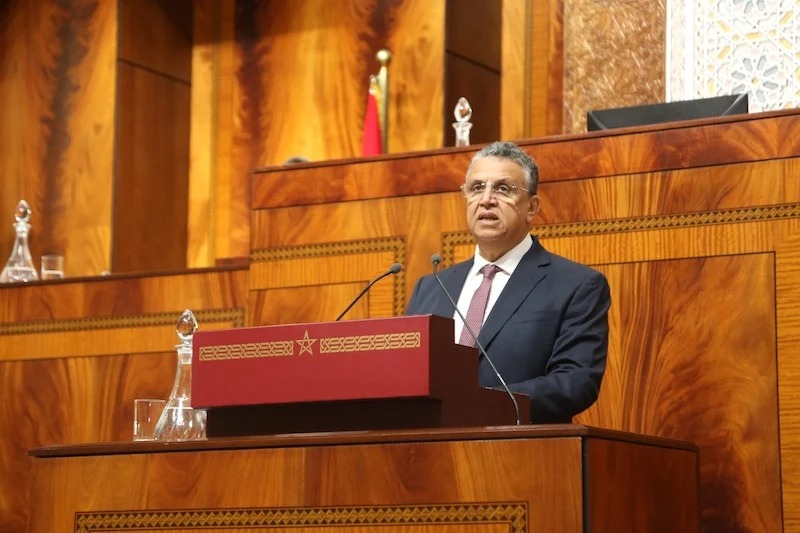 Le ministre de la Justice, Abdellatif Ouahbi, affirme son engagement face aux modifications de la « procédure pénale » tout en rejetant la politisation de la loi.