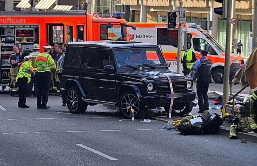 8 blessés après qu&rsquo;une voiture ait percuté une foule en Allemagne