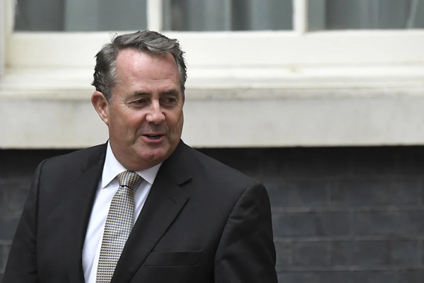 Liam Fox : le roi mène une diplomatie efficace pour renforcer la souveraineté marocaine