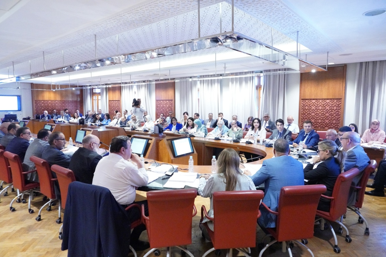 La Commission de l&rsquo;Éducation et de la Communication approuve, à la majorité, le projet de loi visant à réorganiser le Conseil national de la presse.