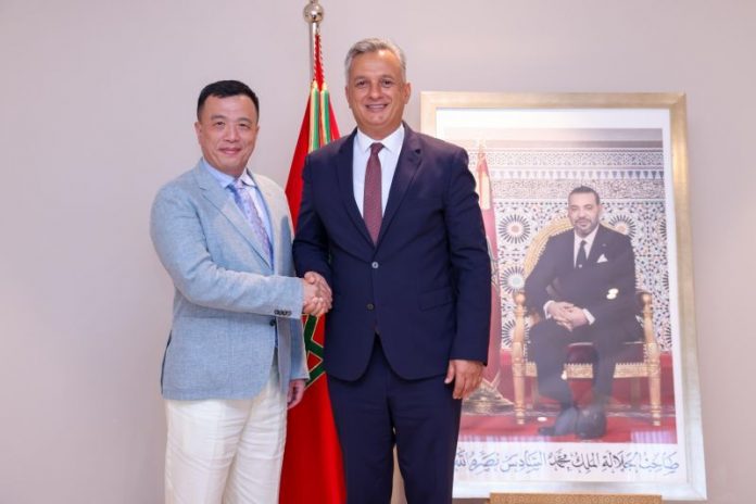 Sunrise Textile, le géant chinois, lance deux projets industriels au Maroc d&rsquo;une valeur de 2,3 milliards de dirhams et promet des milliers d’emplois