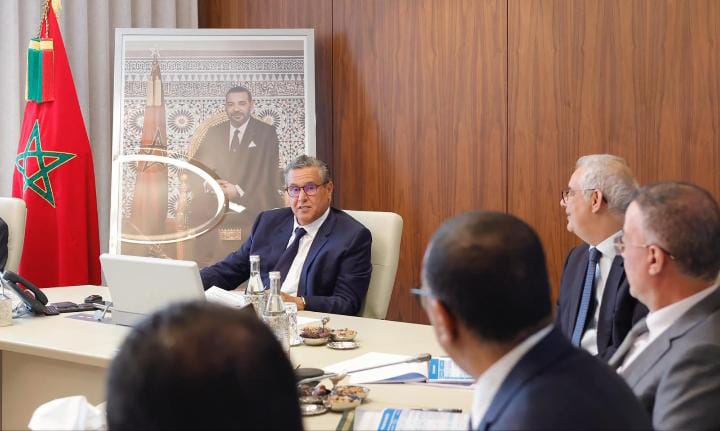 Akhannouch préside une réunion de suivi de la mise en œuvre du programme d’approvisionnement en eau potable et en eau d’irrigation.