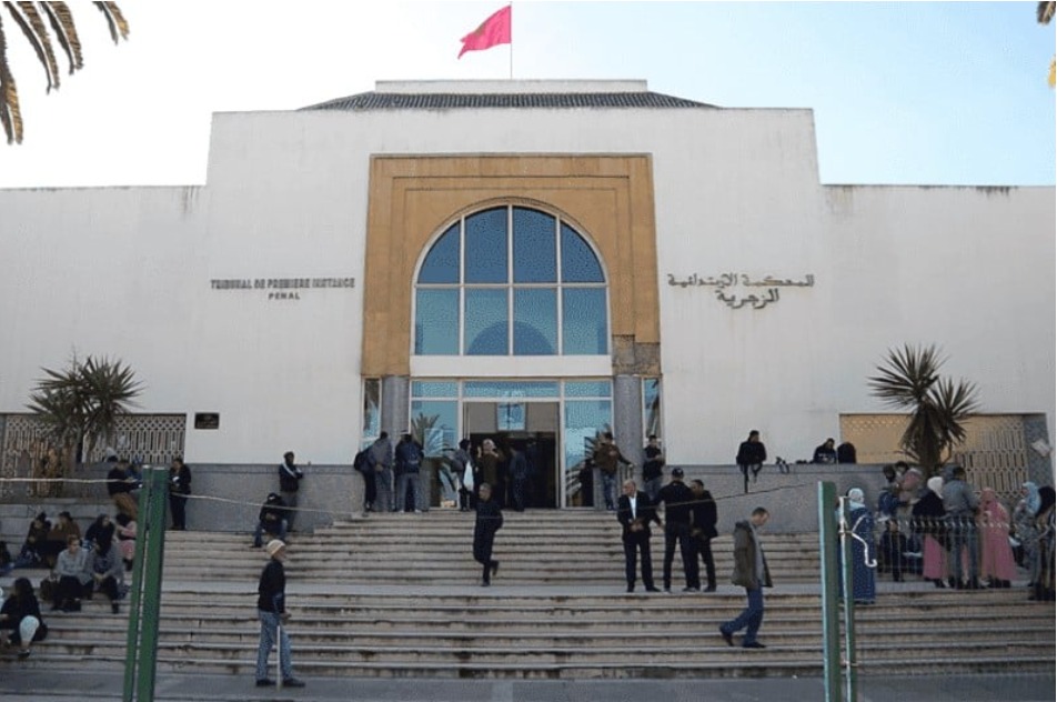 Cinq ans de prison pour Youssef Lmandhari, frère de Hicham Lmandhari : Usurpation de fonction d&rsquo;agent de renseignement et diffusion d&rsquo;un récit fictif de liquidation.