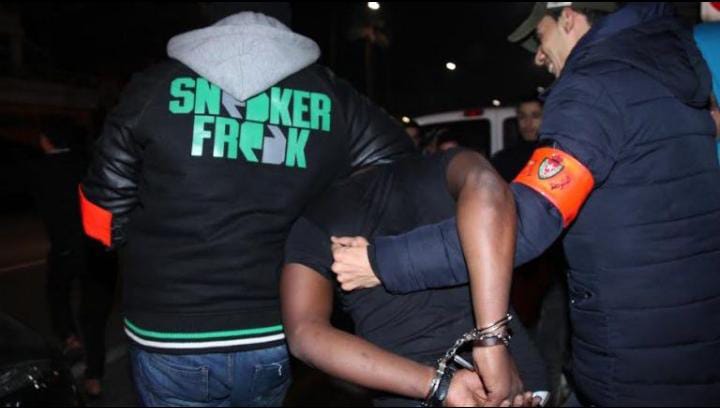 Arrestation de deux individus à Casablanca pour une agression violente sur des participants à une fête dédiée aux Africains.