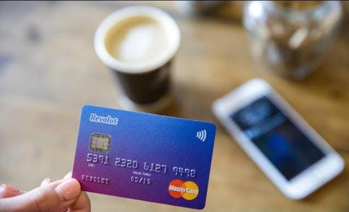 Revolut se prépare à entrer sur le marché marocain et nomme un responsable pour diriger ses opérations localement