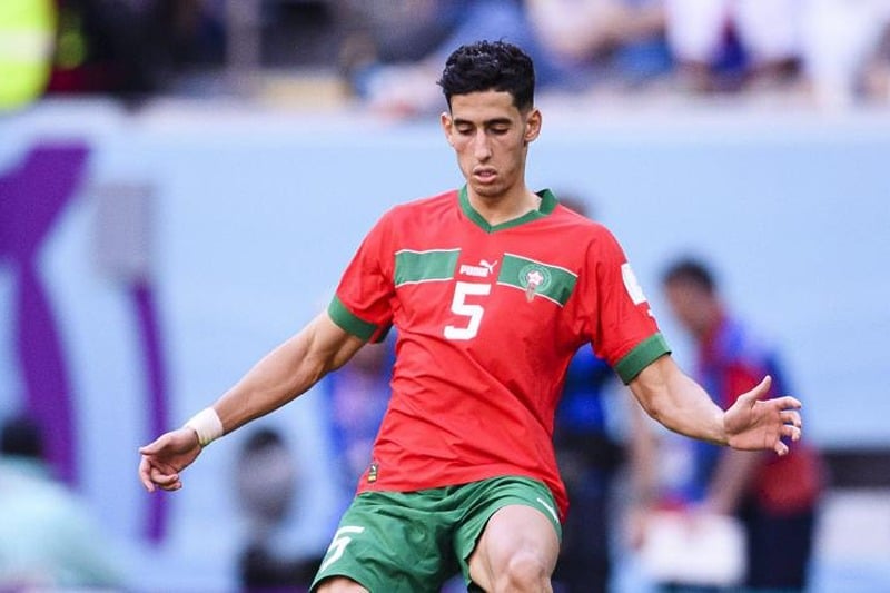 Akret suscite la rivalité des clubs européens en attendant de trancher sur son avenir.