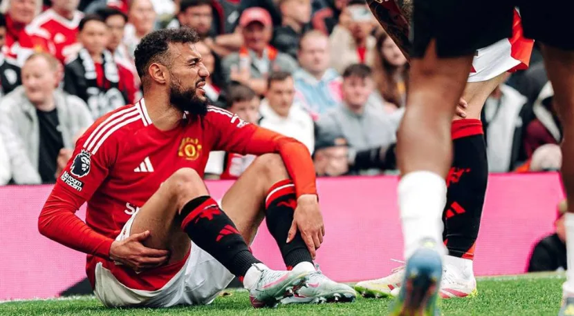 Mazraoui continue d&rsquo;absenter de Manchester United : sa blessure retarde son apparition lors de la tournée estivale.