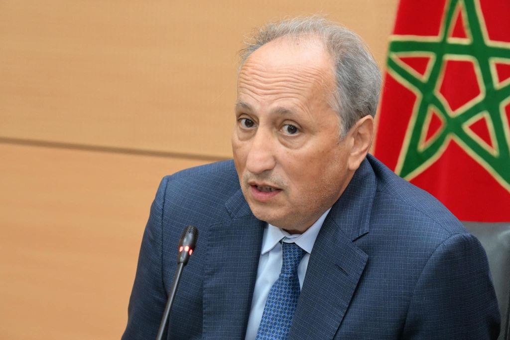 Démission de plusieurs directeurs régionaux : le ministère clarifie