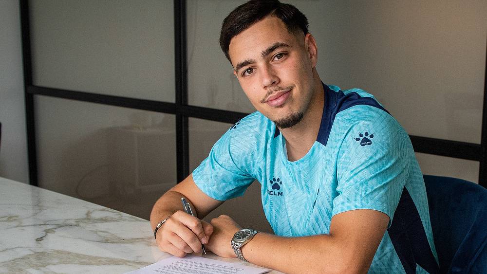 Watford recrute le talent marocain Othmane Maimane avec un contrat de quatre saisons.