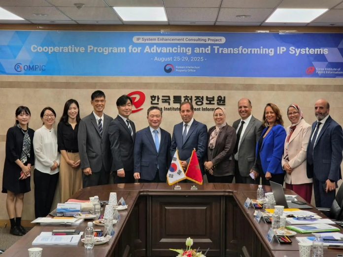 Une délégation d' »AMPEK » en visite de travail en Corée du Sud pour renforcer la coopération dans le domaine de la propriété industrielle.