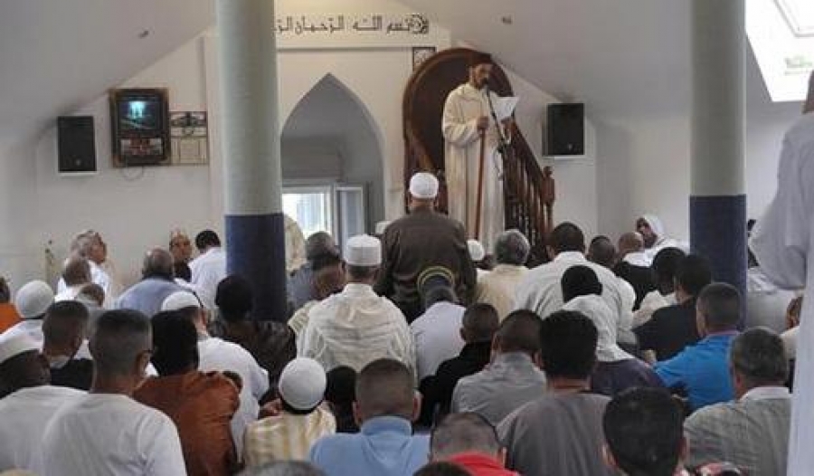 Sermon du vendredi de ce jour : l&rsquo;incitation à respecter les droits d&rsquo;autrui et l&rsquo;avertissement contre leur négligence.