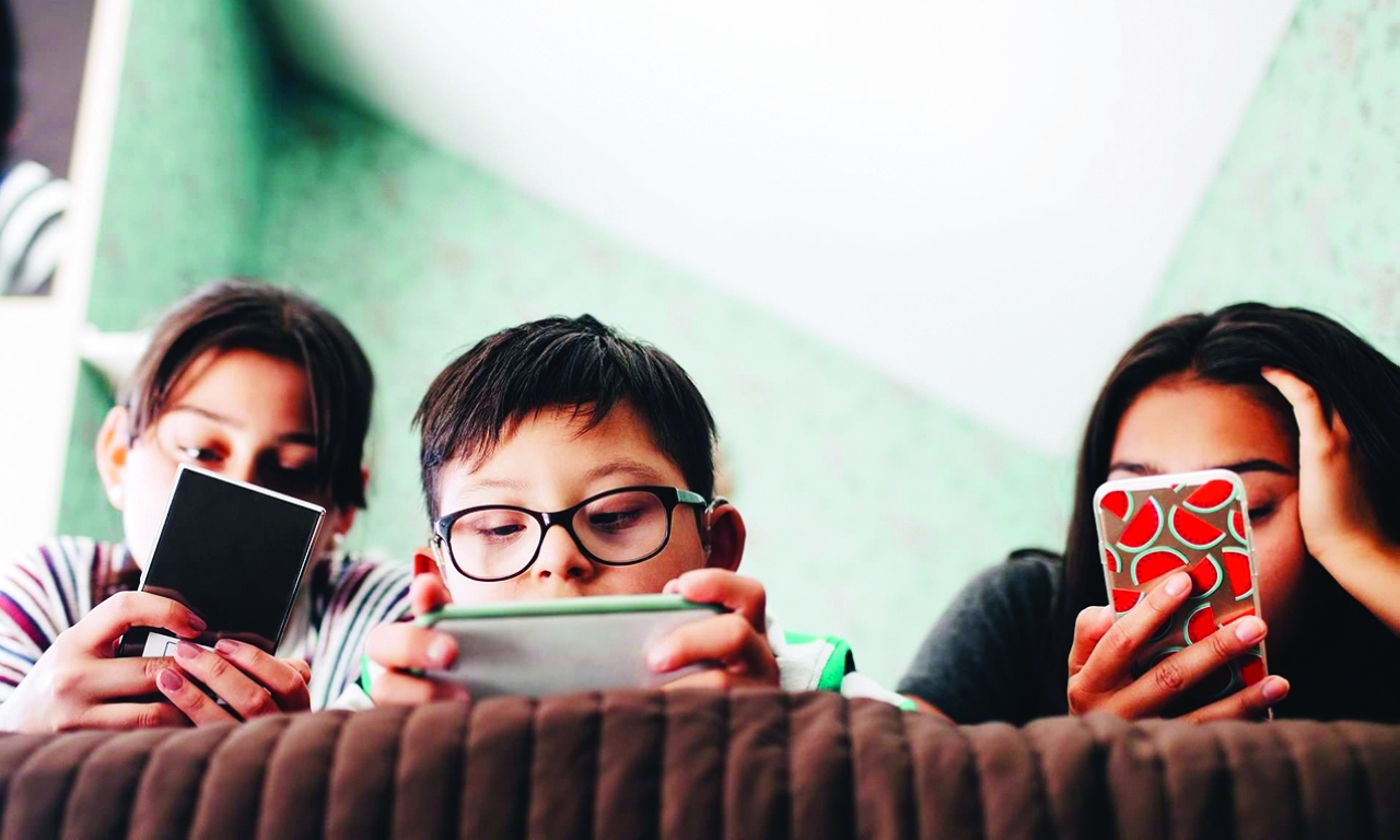 90 % des utilisateurs de smartphones menacés de graves problèmes visuels