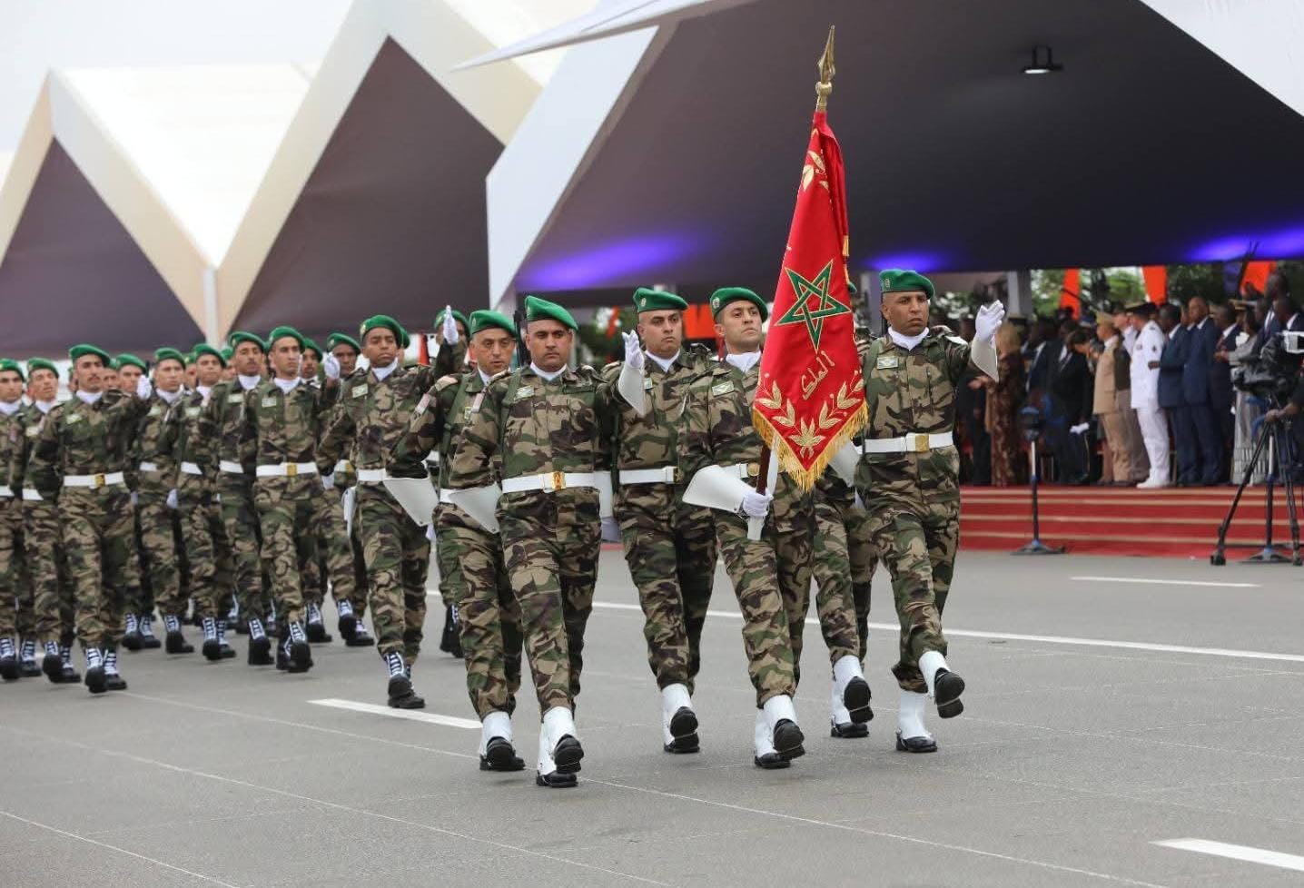 Une unité des Forces Armées Royales participe aux célébrations du 65e anniversaire de l&rsquo;indépendance de la Côte d&rsquo;Ivoire.