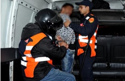 Arrestation d&rsquo;un individu à Khemisset et saisie de plus de 800 comprimés psychotropes lors d&rsquo;une opération sécuritaire conjointe.