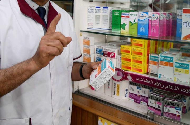 La Confédération des Pharmaciens menace d’intensifier ses actions en raison d’un décret sur la fixation des prix des médicaments.