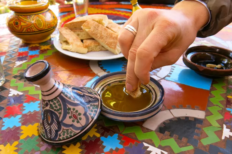 Le retour de l&rsquo;huile d&rsquo;olive sur les tables marocaines après la baisse des prix