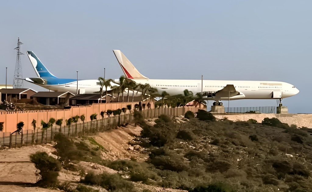 Agadir renforce son attractivité touristique en transformant deux avions en restaurants haut de gamme