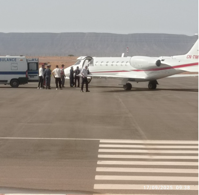 Un avion médical transporte un enfant atteint d&rsquo;une maladie rare de Zagora à Rabat en urgence.
