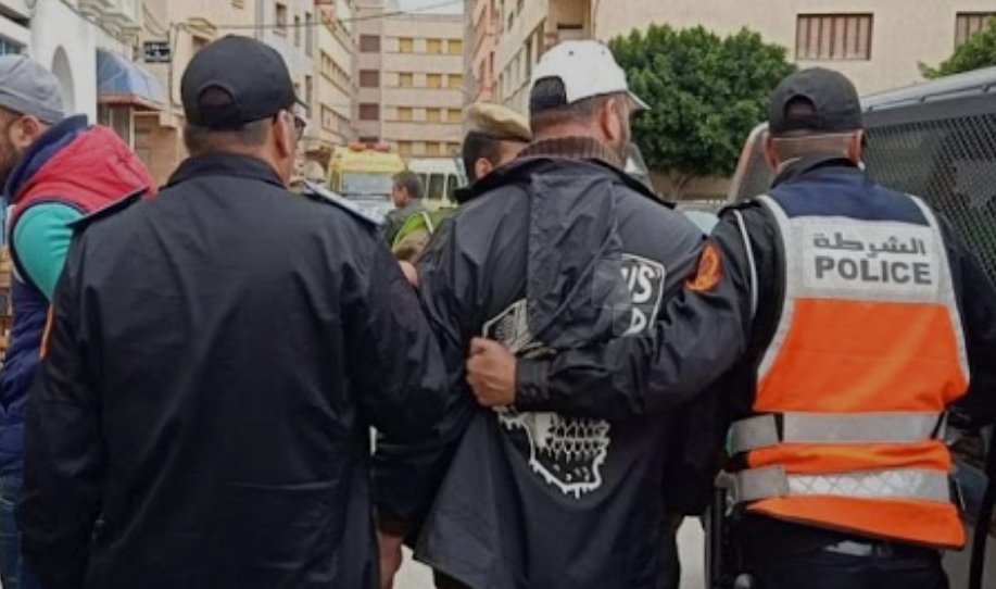 Arrestation de deux individus impliqués dans la violence et la détention d&rsquo;un mineur à Kelaâ des Sraghna