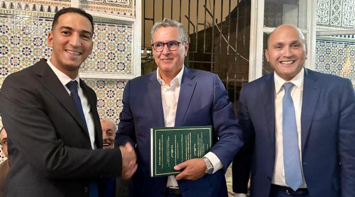 Aziz Akhannouch affirme son intérêt pour la jeunesse lors d&rsquo;une rencontre de communication à Casablanca