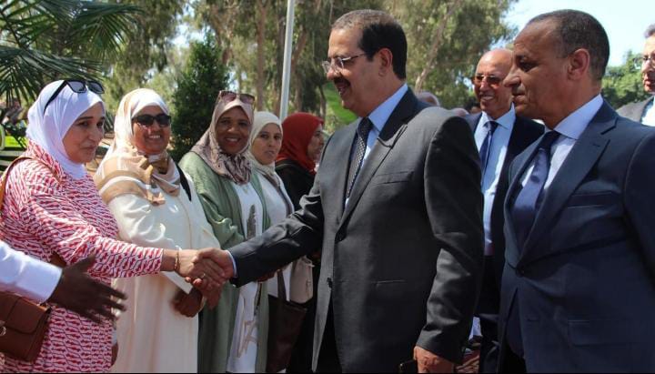 Le gouverneur de la province de Kénitra lance le projet d&rsquo;éclairage de l&rsquo;entrée de Sidi Taiyeb, d&rsquo;un coût de 12 millions de dirhams.