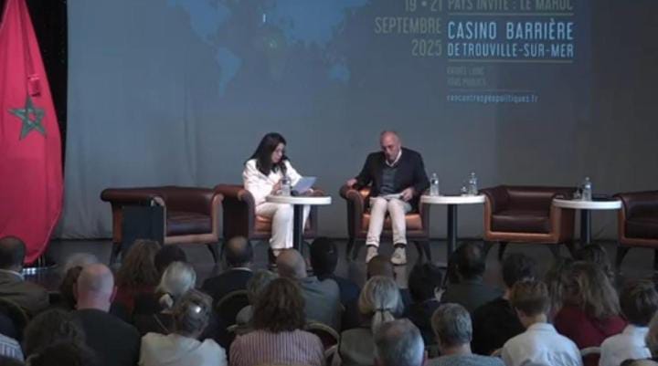 La ministre Esghrouchni présente en France la stratégie numérique du Maroc et le lancement d&rsquo;une nouvelle initiative internationale.