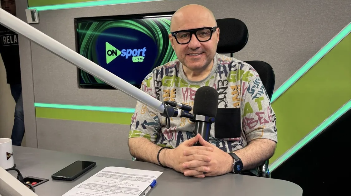 Interview exclusive avec l&rsquo;historien sportif Adel Saad : La révolution des stades et des transferts place l&rsquo;armée, le Wydad et le Raja au sommet des caractéristiques de la Botola professionnelle.