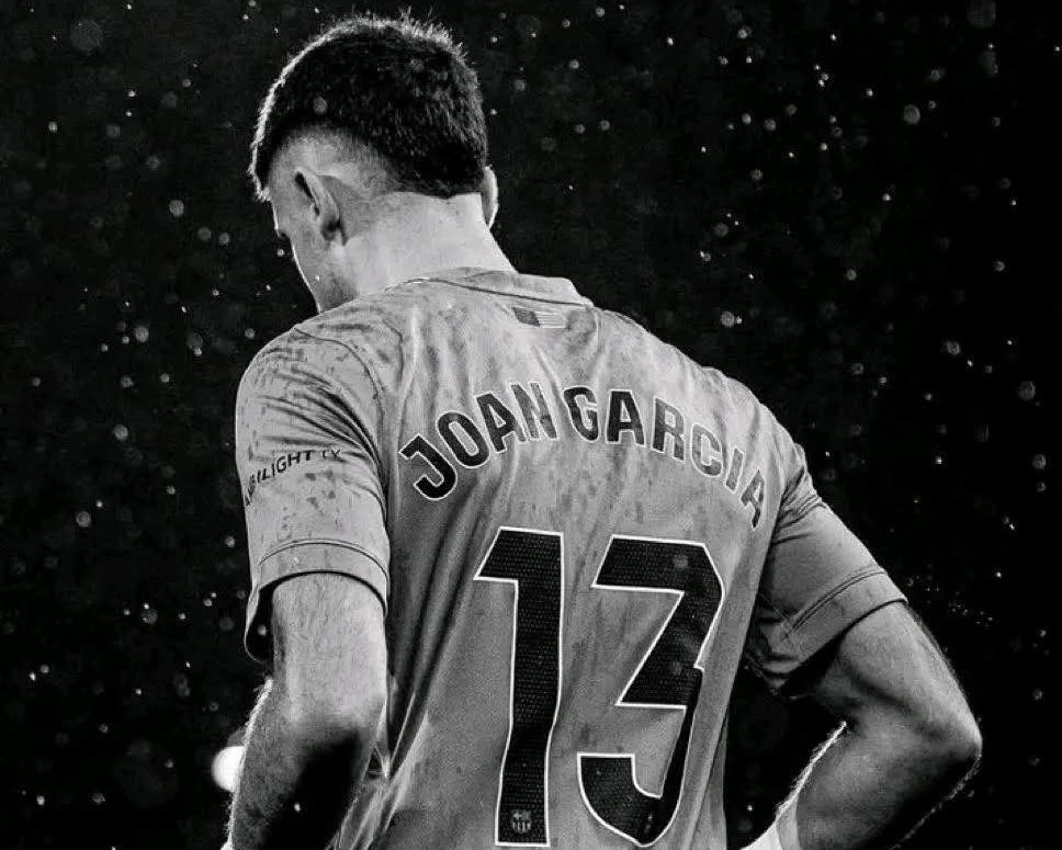 Barcelone annonce l&rsquo;absence de Joan García et le retour de Szczęsny dans les buts