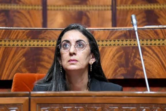 Le gouvernement prévoit une exonération totale des pensions de retraite de l&rsquo;impôt sur le revenu d&rsquo;ici 2026.