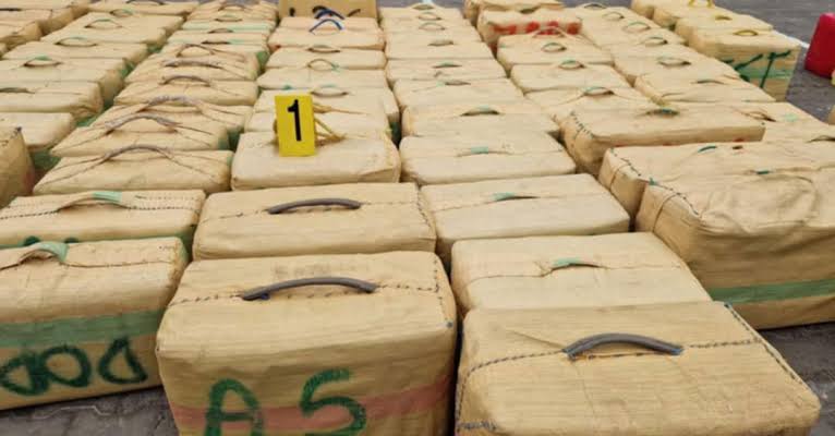 Échec d&rsquo;une tentative de trafic international d&rsquo;une tonne de cannabis dans la province d&rsquo;El Jadida et démantèlement d&rsquo;un réseau maritime suspect.