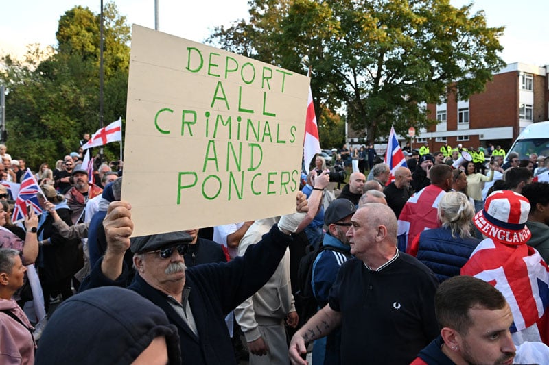 Manifestations contre les demandeurs d’asile à Londres