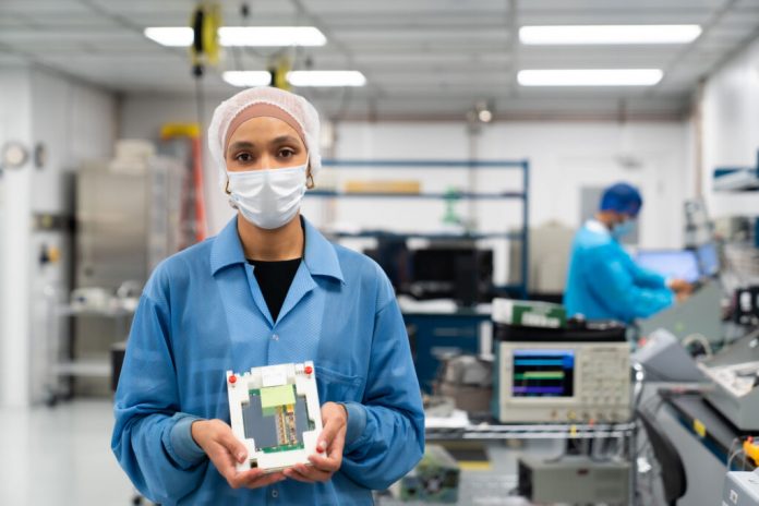 Mounia Laassiri remporte le prix de l&rsquo;UNESCO et souligne l&rsquo;éclat scientifique du Maroc à l&rsquo;international.