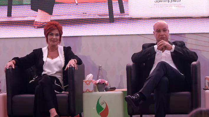 Fatima Zahra El Weryaghli brille lors de l&rsquo;assemblée générale de l&rsquo;Association nationale des médias et des éditeurs, affirmant sa position de leader et de femme influente