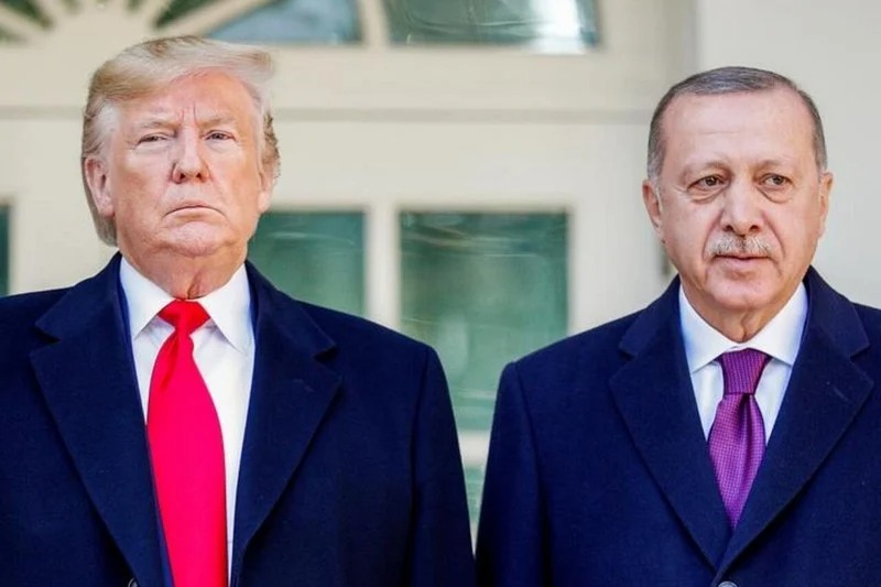 Trump reçoit Erdogan à la Maison Blanche pour la première fois depuis 2019 afin de discuter du commerce, des chasseurs et des crises mondiales.