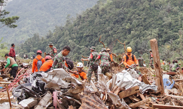 Effondrement d&rsquo;une mine d&rsquo;or au Venezuela : 14 morts et les efforts de secours se poursuivent