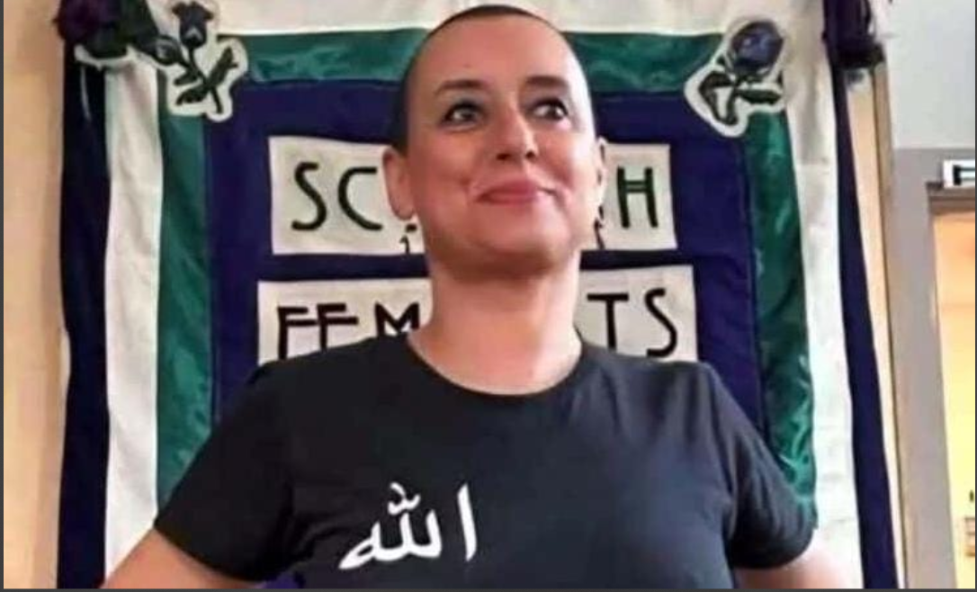 La cour d&rsquo;appel de Rabat confirme la peine de deux ans et demi de prison contre Ibtissam Lachkar pour offense à la religion islamique.