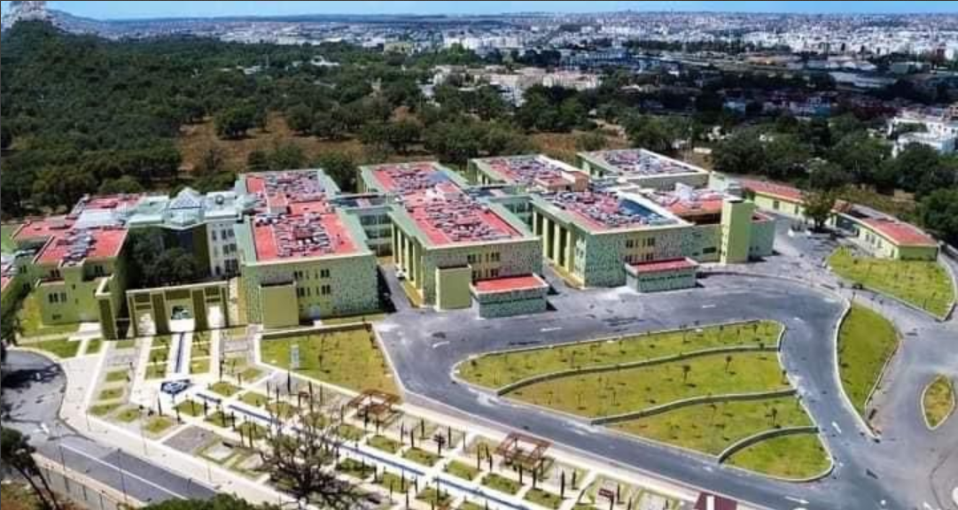 Détails des mesures disciplinaires prises par le directeur de l&rsquo;hôpital Zamouri à Kénitra pour améliorer la qualité des services.