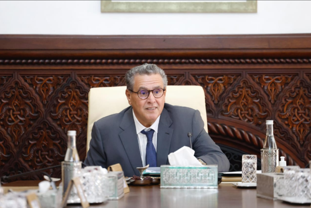 Le Conseil des ministres approuve des projets de décrets et des nominations élevées pour renforcer le cadre juridique et administratif.