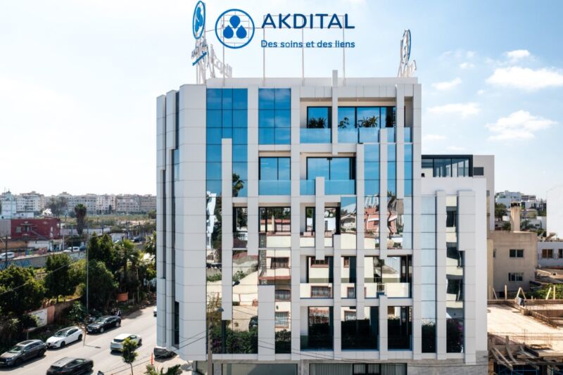 « Akdital » dément avoir reçu un quelconque soutien gouvernemental et exige la publication de la liste des bénéficiaires de l&rsquo;aide à l&rsquo;investissement.