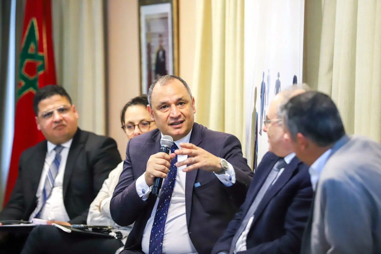 Mazour : La faillite юридическая ne dépasse pas 5 000 entreprises, et le gouvernement protège les petites contre les retards de paiement.